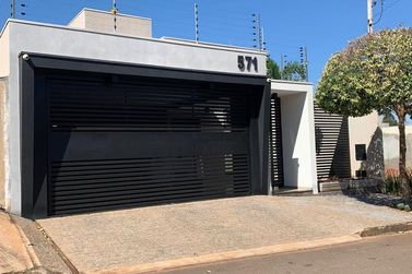 Casa &agrave; venda - 209m&sup2; - Parque de Oliveiras