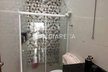 Casa &agrave; venda - 50m&sup2; - JARDIM PINHEIRINHO