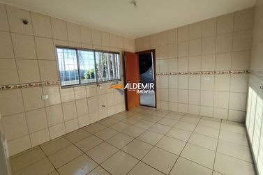 Casa para alugar - 100m&sup2; - Zona 6