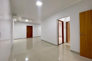Casa &agrave; venda - 115m&sup2; - JARDIM NOVO MILENIO