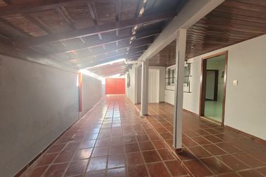 Casa para alugar - 125m&sup2; - Zona I