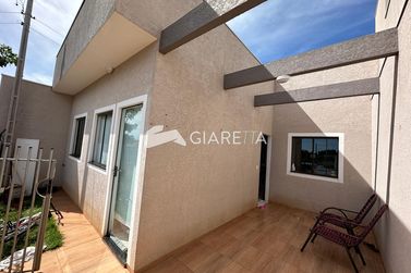 Casa &agrave; venda - 50m&sup2; - JARDIM PINHEIRINHO