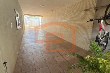 Casa &agrave; venda - 420m&sup2; - Zona I