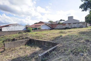 Terreno &agrave; venda - 401m&sup2; - Parque Campo Belo