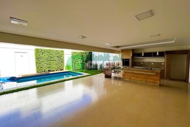 Casa &agrave; venda - 357m&sup2; - Residencial Ecoville