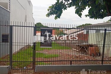 Terreno &agrave; venda - 225m&sup2; - Jardim Igua&ccedil;u