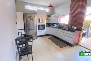 Casa &agrave; venda - 258m&sup2; - Zona II