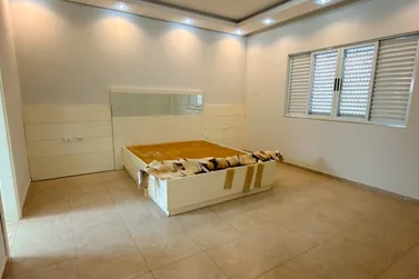Sobrado &agrave; venda - 180m&sup2; - Zona I