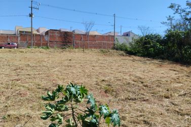 Terreno &agrave; venda - 4095m&sup2; - JARDIM IP&Ecirc;