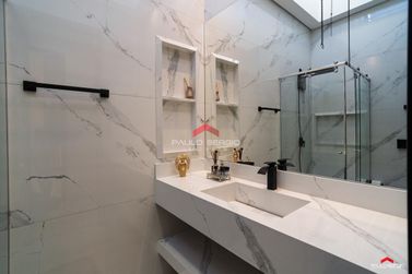 Casa &agrave; venda - 245m&sup2; - Zona III