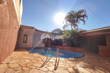 Casa &agrave; venda - 232m&sup2; - VILA INDUSTRIAL