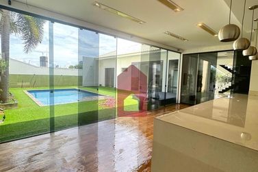 Casa &agrave; venda - 370m&sup2; - Jardim Alphavile