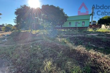 Terreno &agrave; venda - 600m&sup2; - Centro