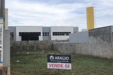 Terreno &agrave; venda - 220m&sup2; - Parque Metropolitano