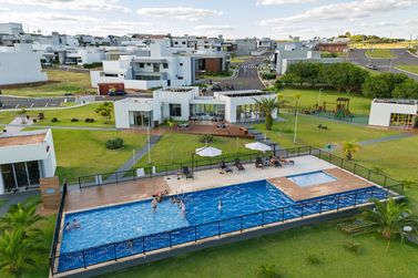 Casa &agrave; venda - 152m&sup2; - Paysage Essenza Condom&iacute;nio