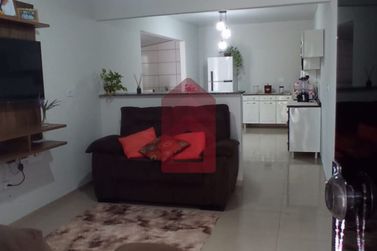 Casa &agrave; venda - 130m&sup2; - Centro
