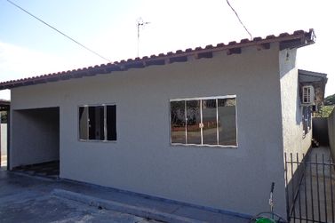 Casa &agrave; venda - 202m&sup2; - Zona Armazem