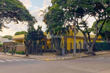 Casa &agrave; venda - 510m&sup2; - Zona II