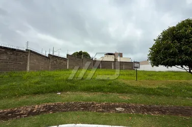 Terreno &agrave; venda - 315m&sup2; - Parque Residencial Interlagos