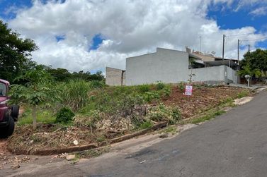 Terreno &agrave; venda - 163m&sup2; - Jardim Irene