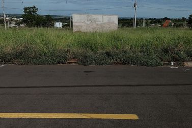 Terreno &agrave; venda - 135m&sup2; - Parque Residencial Bela Vida