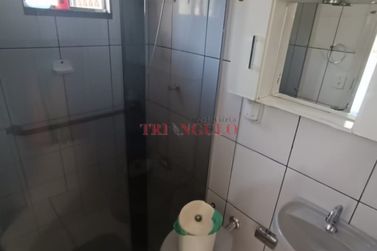 Casa &agrave; venda - 70m&sup2; - ZONA VI