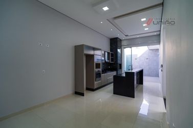 Casa &agrave; venda - 127m&sup2; - Jd Interlagos