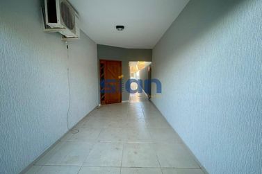 Casa &agrave; venda - 245m&sup2; - Zona II