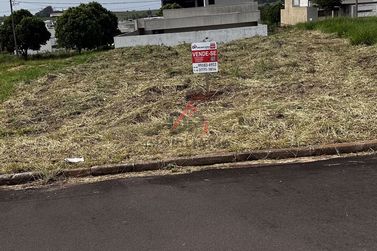 Terreno &agrave; venda - 220m&sup2; - Parque Residencial Metropolitano
