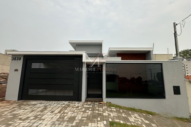 Casa &agrave; venda - 123m&sup2; - Jardim Cima