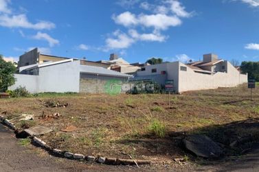 Terreno &agrave; venda - 230m&sup2; - -