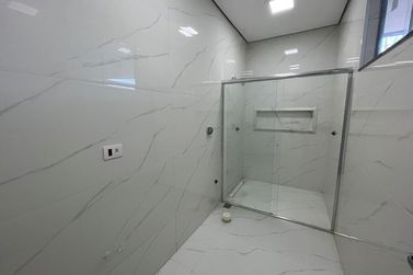 Casa &agrave; venda - 214m&sup2; - Jardim Imigrantes II