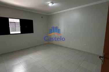 Casa &agrave; venda - 192m&sup2; - Parque San Remo I