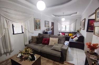 Casa &agrave; venda - 149m&sup2; - JARDIM PARAISO