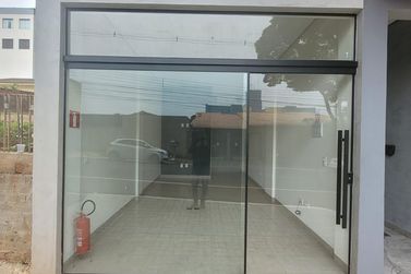 Sal&atilde;o Comercial para alugar - 21m&sup2; - Zona III