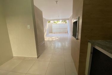 Casa &agrave; venda - 218m&sup2; - ZONA I-A