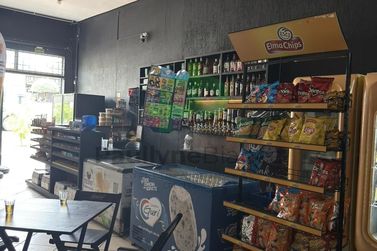 Sal&atilde;o Comercial &agrave; venda - 300m&sup2; - CENTRO