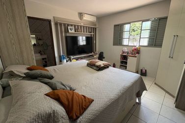 Casa &agrave; venda - 252m&sup2; - Parque Bandeirantes