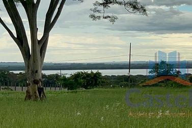 Terreno &agrave; venda - 270m&sup2; - Centro