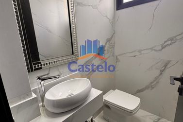Casa &agrave; venda - 250m&sup2; - JARDIM BELVEDERE