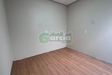 Casa &agrave; venda - 100m&sup2; - JARDIM COLORADO