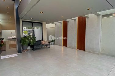Casa &agrave; venda - 132m&sup2; - Jardim Santa Clara