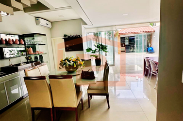 Sobrado &agrave; venda - 274m&sup2; - Jardim Pioneiros II