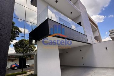 Casa &agrave; venda - 135m&sup2; - ZONA III