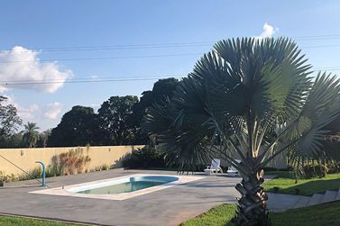 Ch&aacute;cara &agrave; venda - 47600m&sup2; - Pr 323