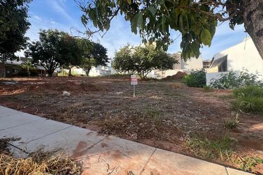 Terreno &agrave; venda - 257m&sup2; - Parque do Lago