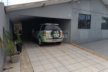Casa &agrave; venda - 136m&sup2; - Cruzeiro do Oeste