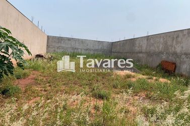 Terreno &agrave; venda - 324m&sup2; - Centro