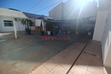 Casa &agrave; venda - 200m&sup2; - JARDIM DOS PRINCIPES