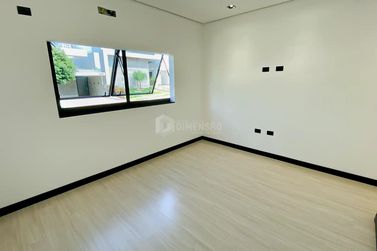 Casa &agrave; venda - 250m&sup2; - Condom&iacute;nio Mont Blanc
